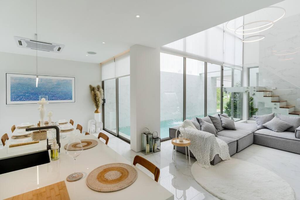 The Residence By Andaman Villa Phuket ภายนอก รูปภาพ