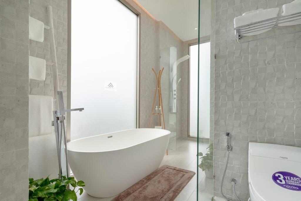 The Residence By Andaman Villa Phuket ภายนอก รูปภาพ